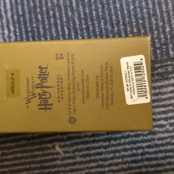 Harry Potter Ollivander's Holly Wand - Picture 3 of 3